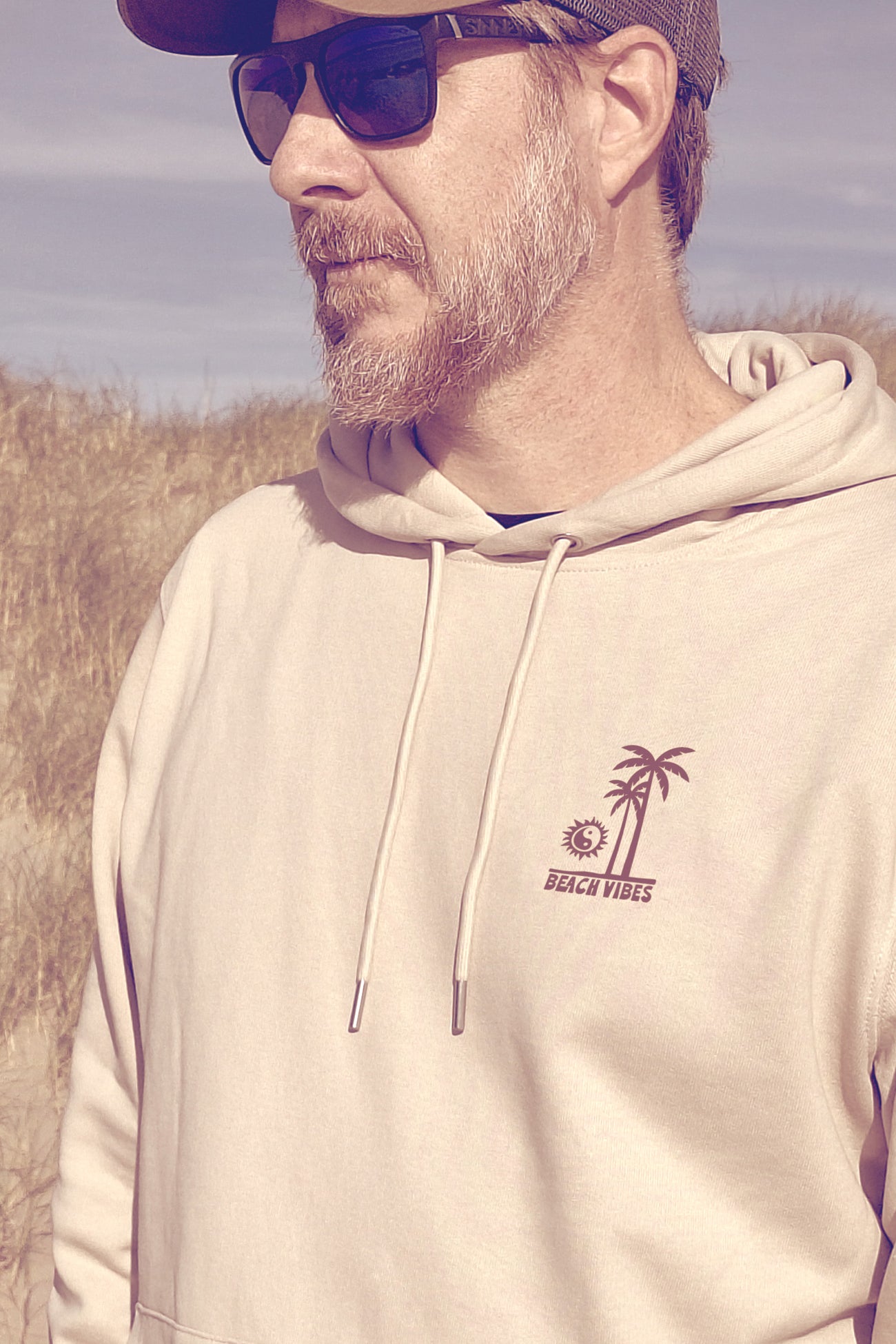 BEACH VIBES Hoodie (Kooperation)